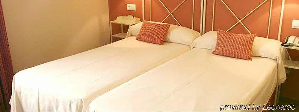 Hotel Murillo Seville 2*,