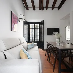Numa Alegre Apartment