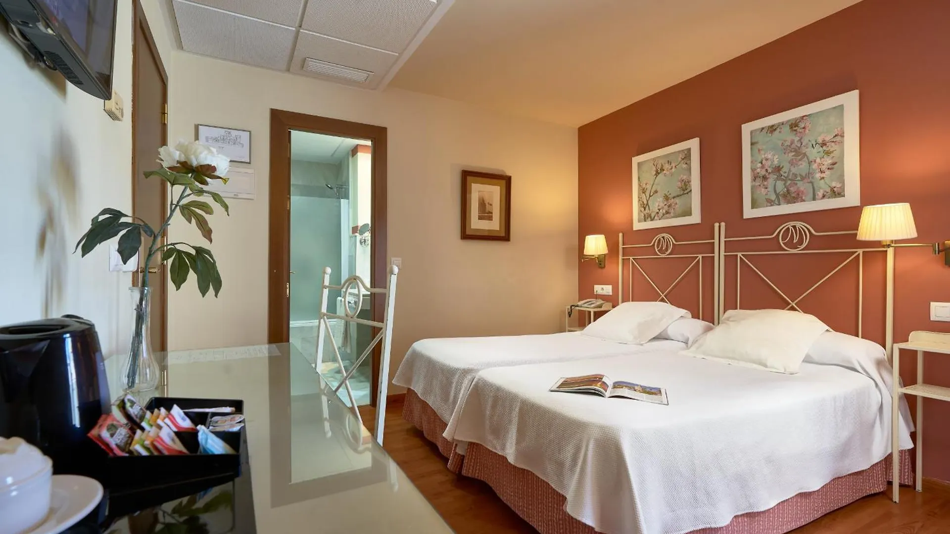 Hotel Murillo Seville 2*,